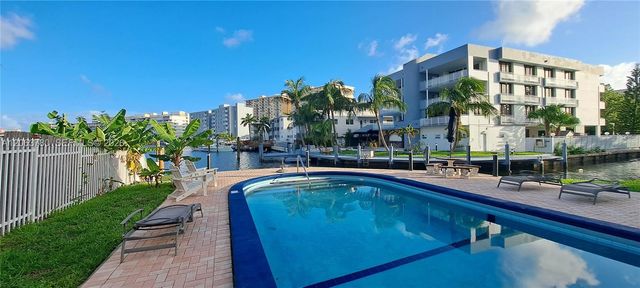 1900 Diana Dr 3A, Hallandale Beach, FL 33009