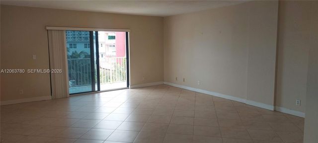 1900 Diana Dr 3A, Hallandale Beach, FL 33009