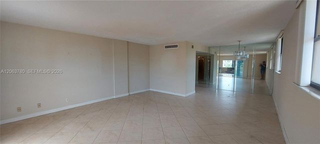 1900 Diana Dr 3A, Hallandale Beach, FL 33009