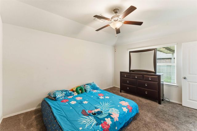 677 Summer Shores Lane, La Marque, TX 77568
