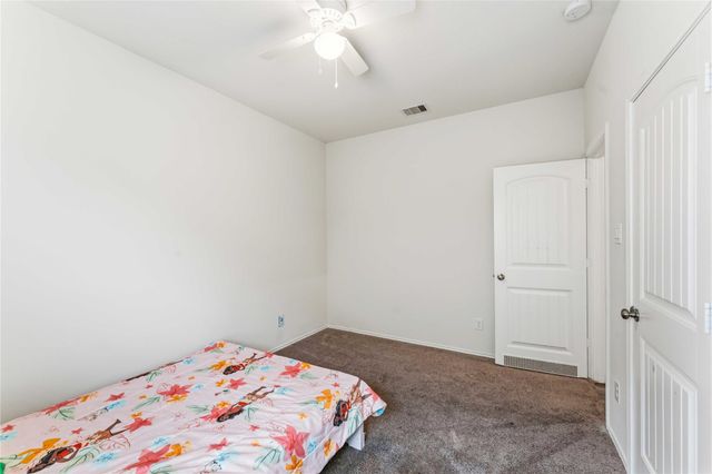 677 Summer Shores Lane, La Marque, TX 77568