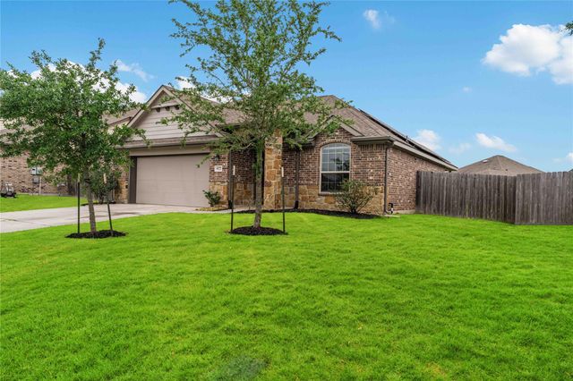 677 Summer Shores Lane, La Marque, TX 77568