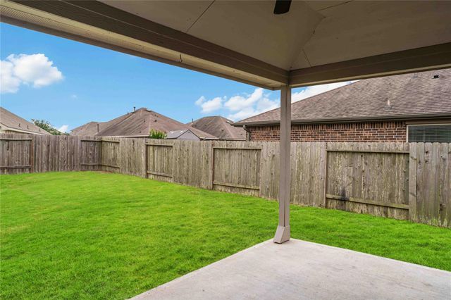 677 Summer Shores Lane, La Marque, TX 77568
