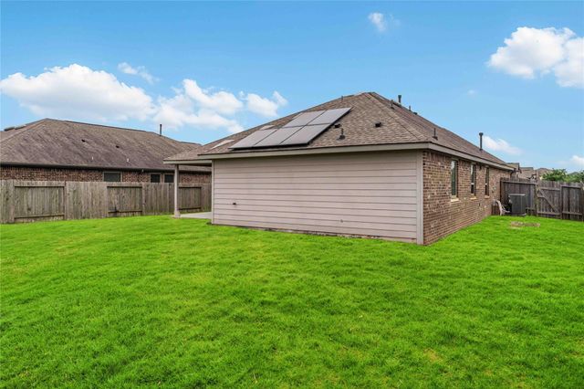 677 Summer Shores Lane, La Marque, TX 77568