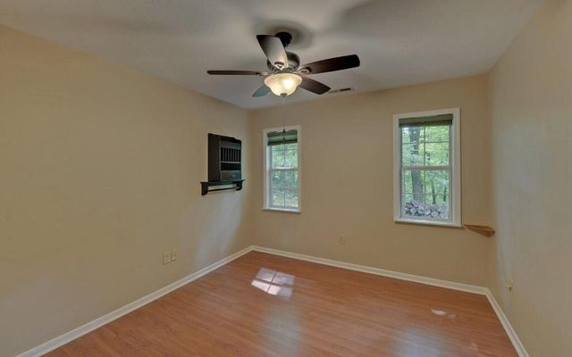 332 E Vineyard Road, Hayesville, NC 28904