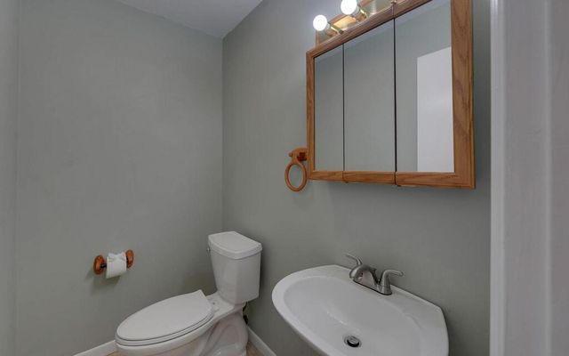 332 E Vineyard Road, Hayesville, NC 28904