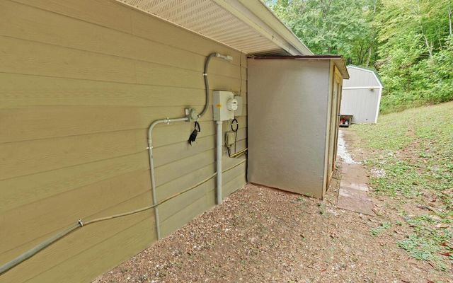 332 E Vineyard Road, Hayesville, NC 28904