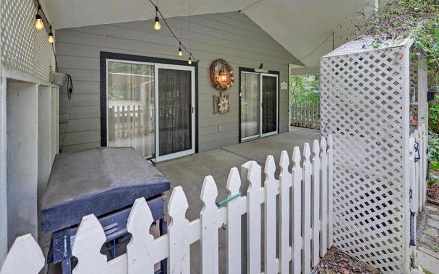 332 E Vineyard Road, Hayesville, NC 28904