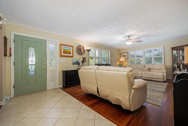 2715 Clark Drive, Grove City, OH 43123