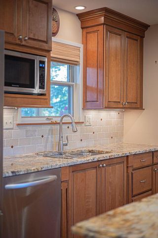 2715 Clark Drive, Grove City, OH 43123