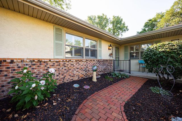 2715 Clark Drive, Grove City, OH 43123