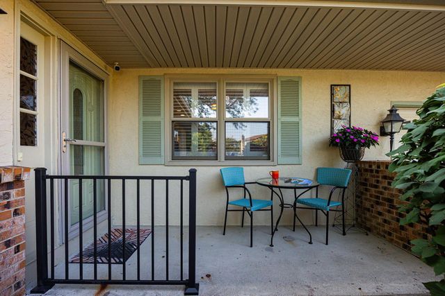 2715 Clark Drive, Grove City, OH 43123