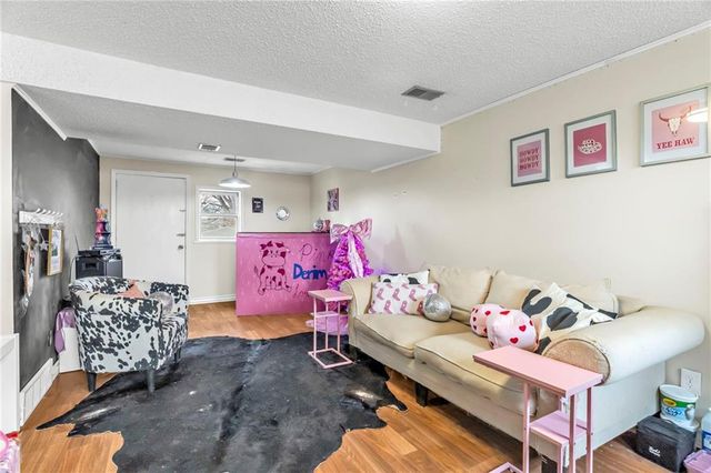 5016 N Bellaire Avenue, Kansas City, MO 64119