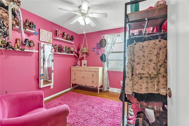 5016 N Bellaire Avenue, Kansas City, MO 64119