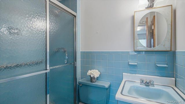 52-40 69th Place, Maspeth, NY 11378