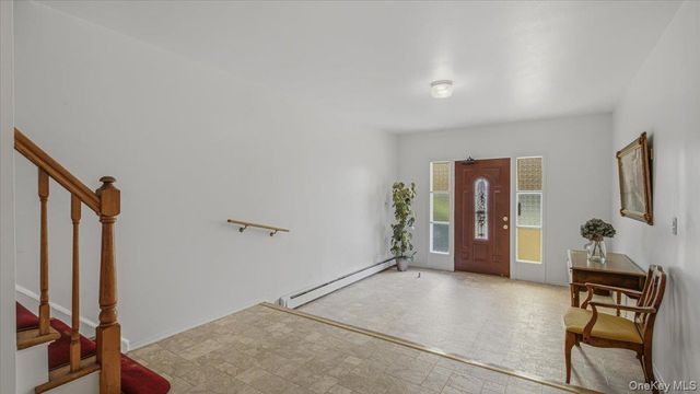 52-40 69th Place, Maspeth, NY 11378