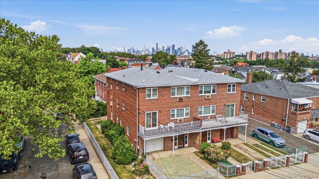52-40 69th Place, Maspeth, NY 11378