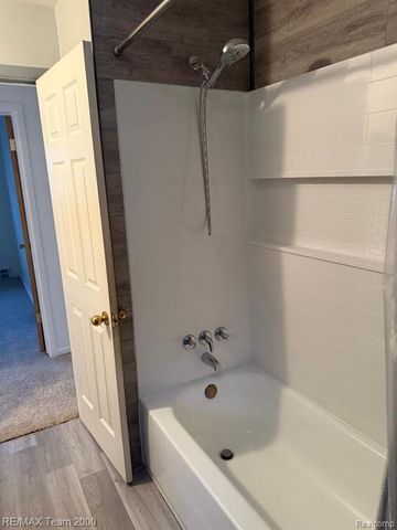 24941 Rouge River Drive, Dearborn Heights, MI 48127