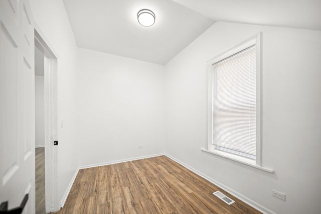 6810 S WABASH Avenue, Chicago, IL 60637