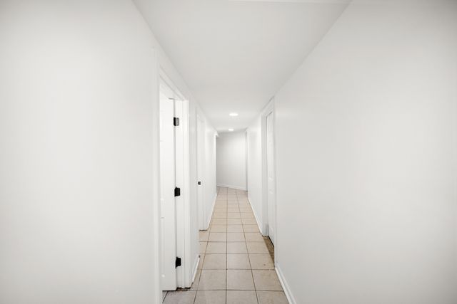 6810 S WABASH Avenue, Chicago, IL 60637