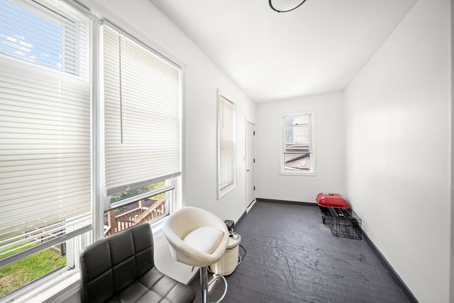 6810 S WABASH Avenue, Chicago, IL 60637