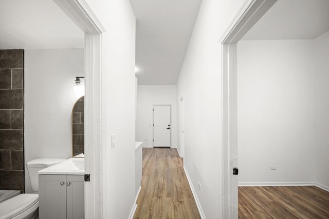 6810 S WABASH Avenue, Chicago, IL 60637