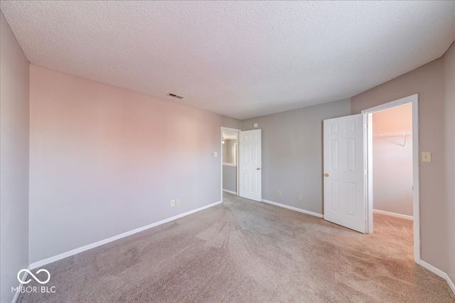 389 Springfield Circle, Greenwood, IN 46143