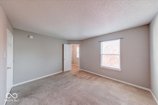 389 Springfield Circle, Greenwood, IN 46143