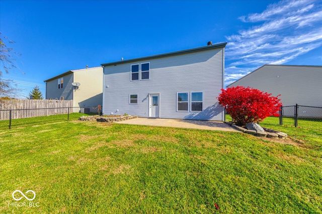 389 Springfield Circle, Greenwood, IN 46143