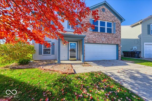 389 Springfield Circle, Greenwood, IN 46143