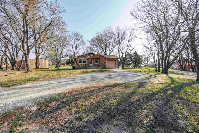 502 N Severy, Severy, KS 67137