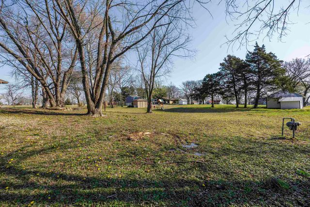 502 N Severy, Severy, KS 67137