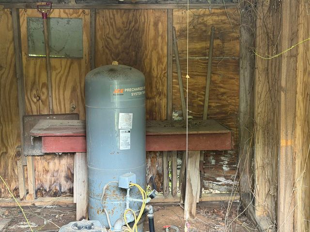 577 Mercer Rd, Marshall, TX 76572