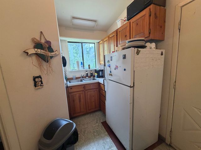 577 Mercer Rd, Marshall, TX 76572