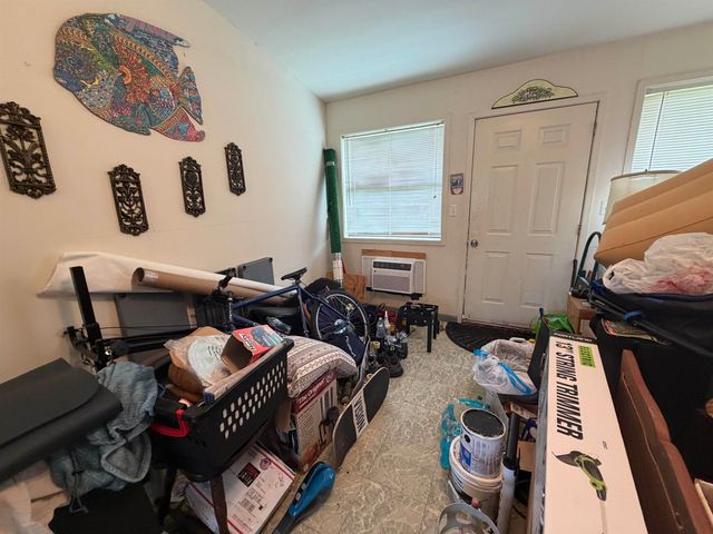 577 Mercer Rd, Marshall, TX 76572