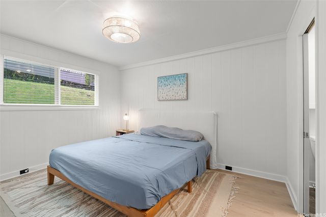 280 Polohiwa Place, Honolulu, HI 96817