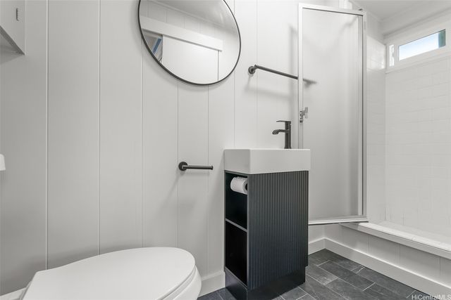 280 Polohiwa Place, Honolulu, HI 96817