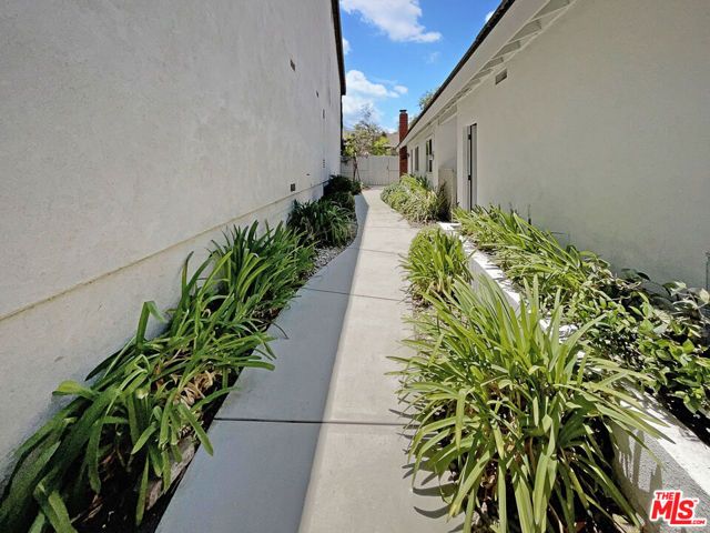 5669 Lake Lindero Drive, Agoura Hills, CA 91301