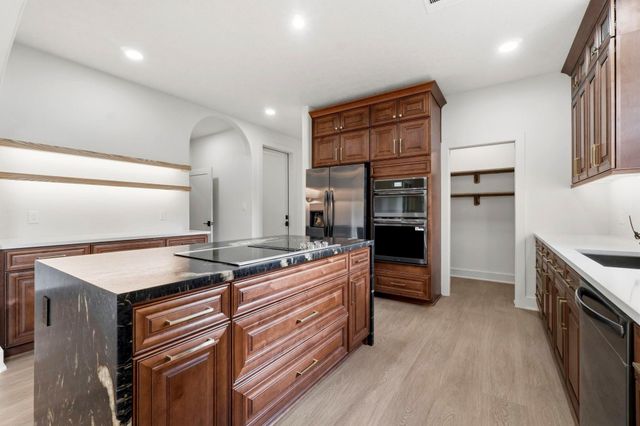 533 Candlelight Lane, Livingston, TX 77351