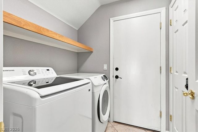 1486 Falling Snow Avenue, Las Vegas, NV 89183