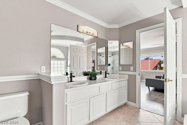1486 Falling Snow Avenue, Las Vegas, NV 89183