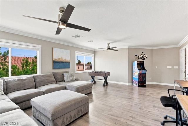 1486 Falling Snow Avenue, Las Vegas, NV 89183
