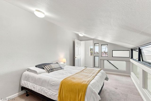 1486 Falling Snow Avenue, Las Vegas, NV 89183