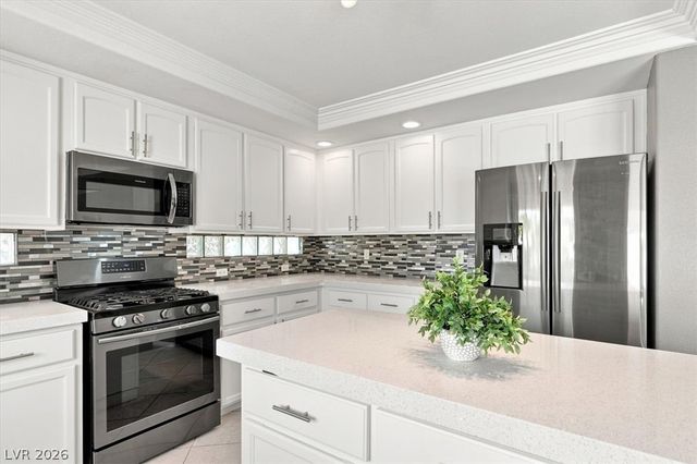 1486 Falling Snow Avenue, Las Vegas, NV 89183
