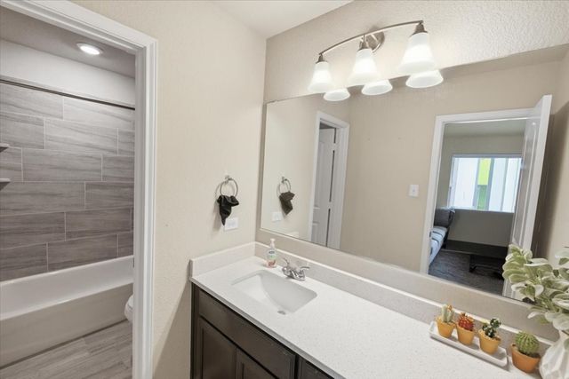 10701 Kestrel Court, Waco, TX 76708