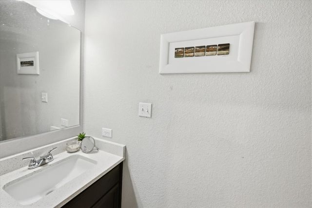 10701 Kestrel Court, Waco, TX 76708