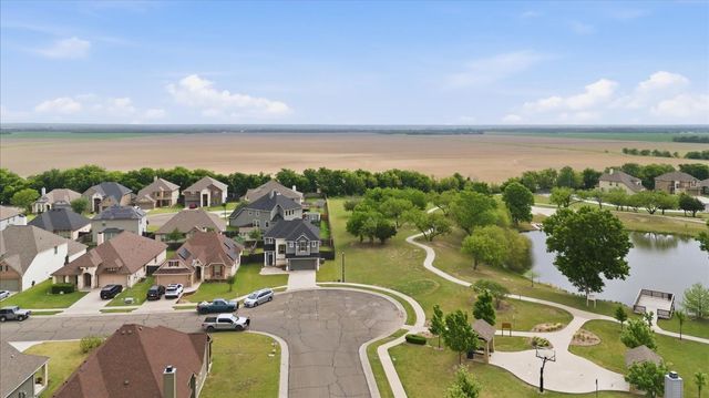 10701 Kestrel Court, Waco, TX 76708