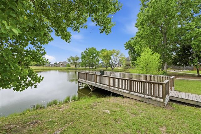10701 Kestrel Court, Waco, TX 76708