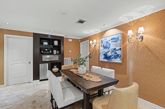 10034 Meadow Lake Lane, Houston, TX 77042