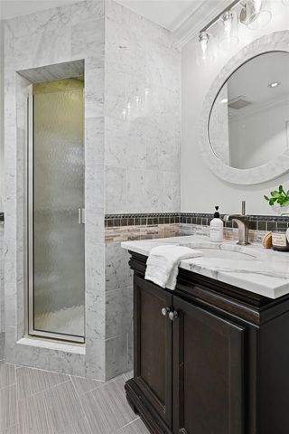 10034 Meadow Lake Lane, Houston, TX 77042